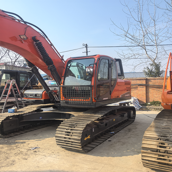 Wholesale Customized Second-hand Hydraulic Excavator Used Original Doosan Excavator Doosan DX225 DX225LC/LC-9C Used Excavator