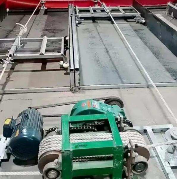 Automatic Manure Scraper Machine with High-Precision CNC Scraper Corrosion-Resistant Transmission Chain and Cycloid Pinwheel Reducer for Poultry Farms