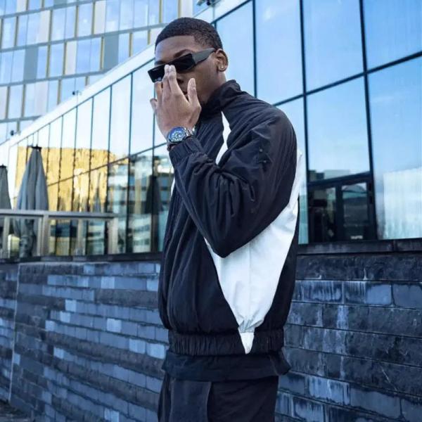 Logo personnalisé surdimensionné Windbreaker Tracksuit en nylon pour homme Sweatsuit antistatique