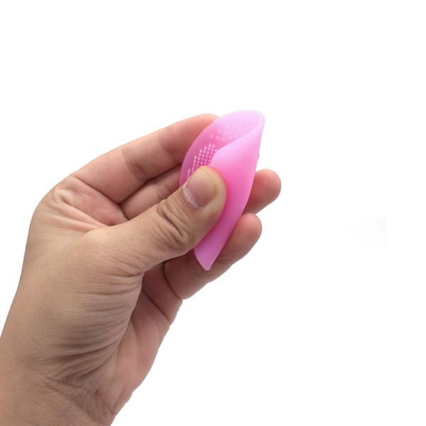 New Portable Cleaning Face Brush Mini Soft Silicone Facial Cleansing Brush