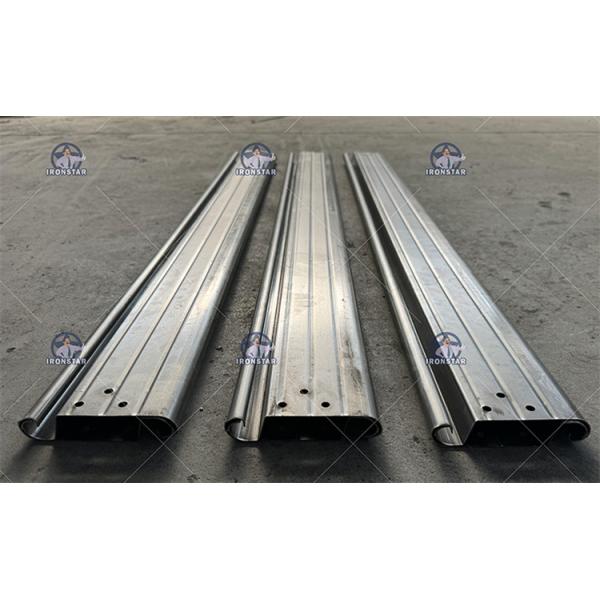 “100mm sandwich rolling shutter door machine, sandwich shutter roll forming machine, insulated shutter panel forming line, rolling shutter door making machine, cold roll former, metal shutter door ”
