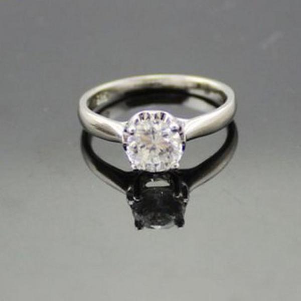 White Gold Plated Silver Round  5.5mm Garnet Cubic Zirconia Engagement Ring(F15)