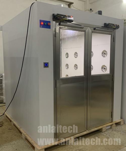 Autmatically Swing door Cargo air shower China manufacturing