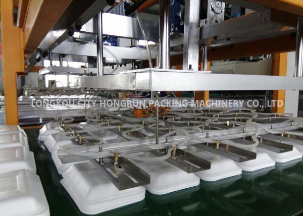 A espuma do picosegundo do braço mecânico descartável leva embora a máquina da cartonagem do almoço do alimento