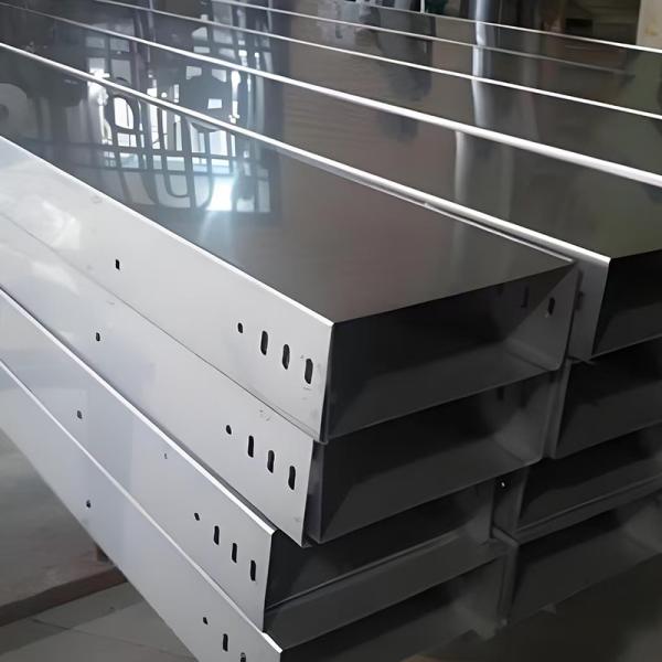 bandeja de cable suspendido 150 mm X 50 mm para la circulación de aire en acero inoxidable bandeja de cable exterior