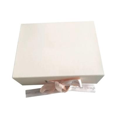 ISO Luxury Apparel Packaging CMYK Full Color Pantone