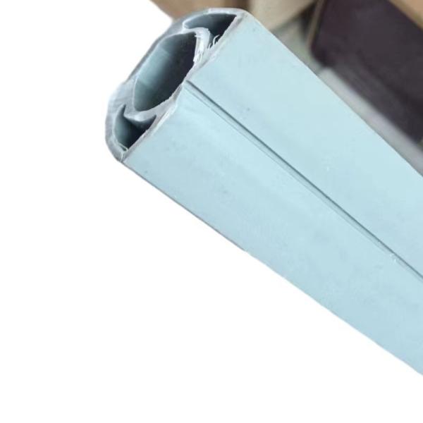 UV Resistant PP Extrusion Green Plastic Door Strips ODM Decorative Wall Profiles Customized