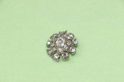 34L Rhinestone Buttons For Clothing Silver Ecofriendly Inlaid Flower Pattern