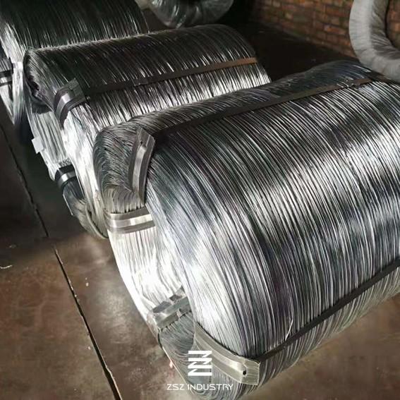 Strong Wire Mesh Fence Rolls Iron Wire Hot Dipped Galvanized Steel Wire
