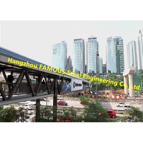 Металл поручня Скывалк пешеходных мостов металла полуфабрикат над городом дороги Сигхцеинг