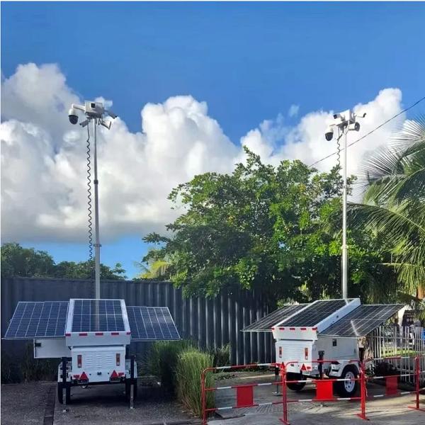 Solar Powered Trailer Mounted Light Tower Mobile LED Tower With Monocrystalline Panel
