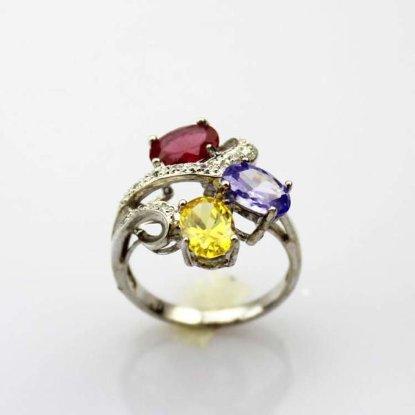 Fashion Jewelry 925 Silver Ring with Cubic Zircon Three Stones Ring(R0098)