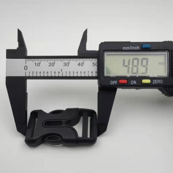 Magnetic Belt Suitcase Strap Buckles 28.3mm*48.9mm Side Release Plastic Clips