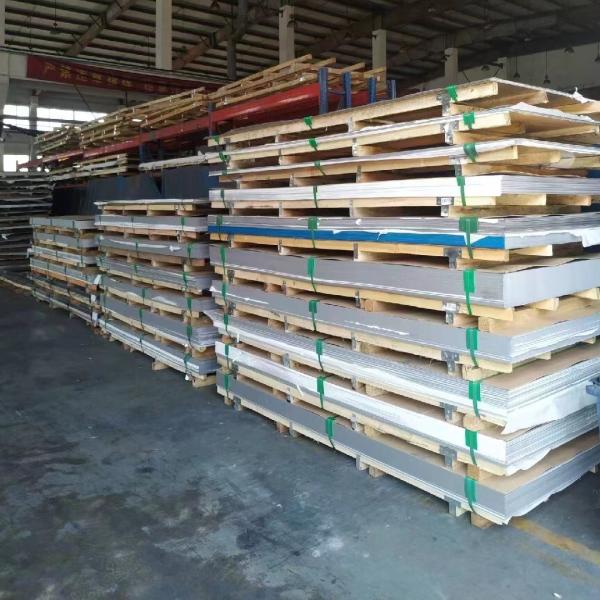 A liga laminada Hastelloy C276 da folha do níquel chapeia a espessura a largura 1000mm de 0,6 - de 3.0mm