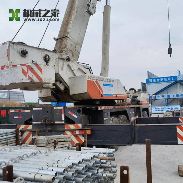 La grue de camion d'occasion de QY70V Zoomlion a utilisé le camion grue mobile de 70 tonnes