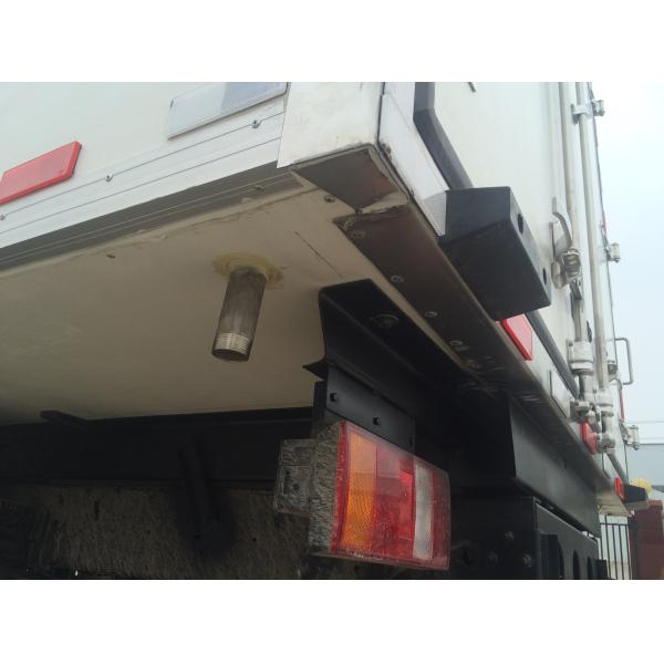 Sinotruk small Box refrigerator Van Truck 4X2 10 tons 120HP 2800mm Wheel base