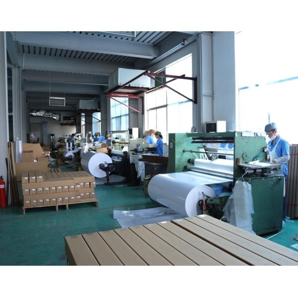 Color Penetration Clear Adhesive Vinyl Roll For Outdoor Promotional Graphics
