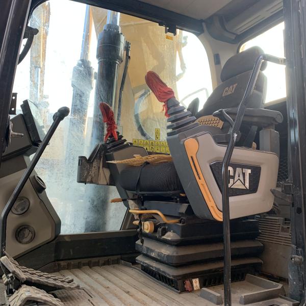 CAT320GC Excavateur Caterpillar Digger en bon état de fonctionnement pour le déplacement de la terre