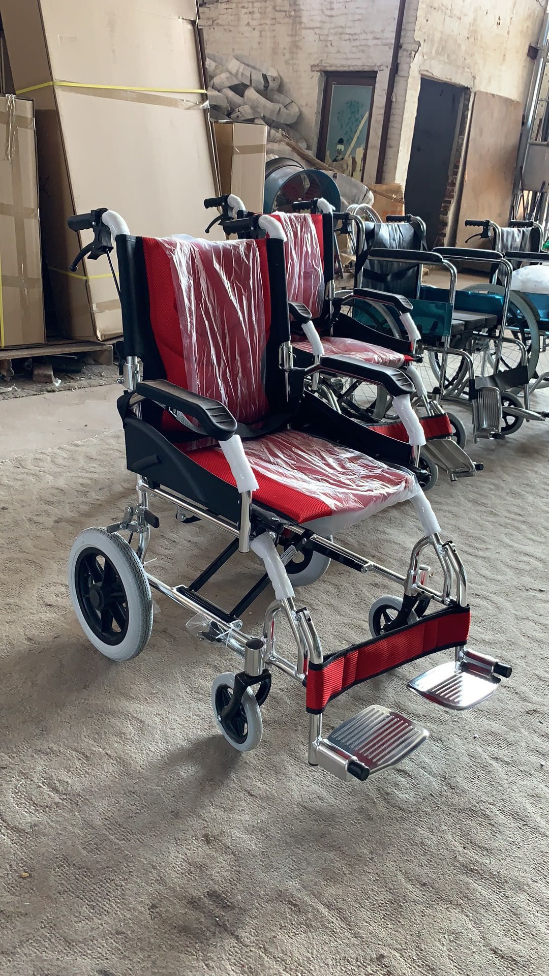 Кресло-коляска GT-863L алюминиевая ручная путешествуя рицинус 46cm светлой складной кресло-коляскы твердый