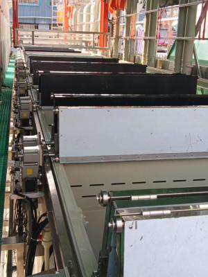 Titanium Alloys Spray Cleaning Equipment With Neutral Detergent Drying Aerospace Parts