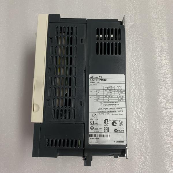 新しいシュナイダーATV71H075N4Z可変的な速度ドライブ0.75KW 1HP 480VAC