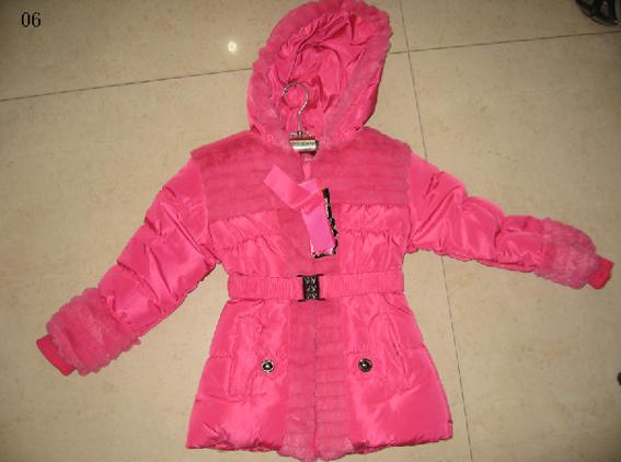 Apparel girl's padding jackets stock(coats,tops,children's clothing,children's garments,jackets stocks)