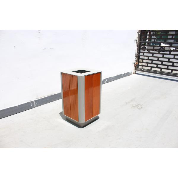 Металлическая уличная ячейка для мусора с размерами 450x450x750 мм