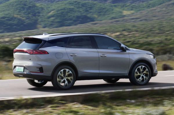 Experience the Future of Driving with Chinese Electric SUV Dual Motor Four-wheel Drive and 4G/5G Connectivity