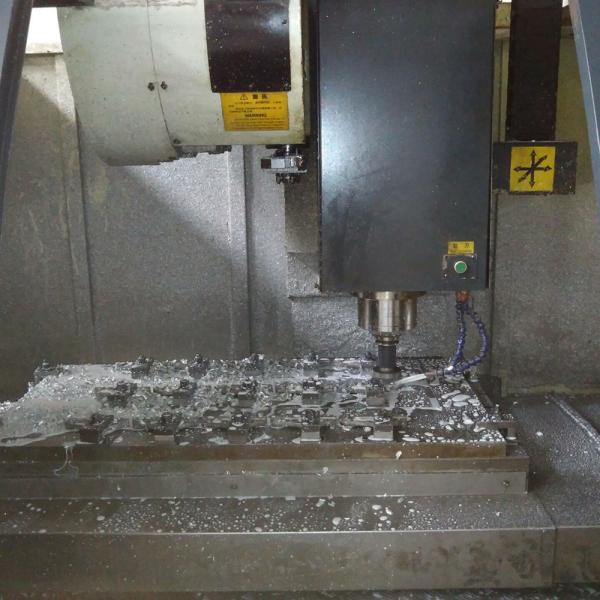 Сжимать собственной личности алюминиевого сплава приденный вперед зажимает кабельный чулок проводника