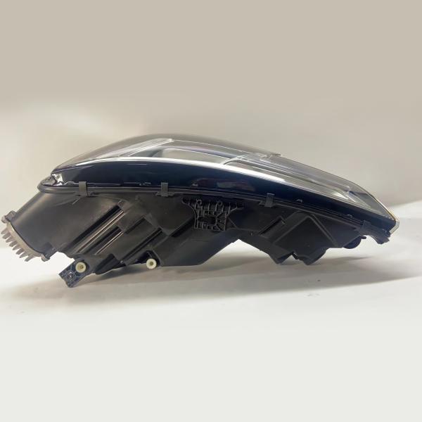 OEM Accepted Black Audi A4L B9LED 2016-2019 Front Head Light Headlamp for Newcar Auto Lighting Systems