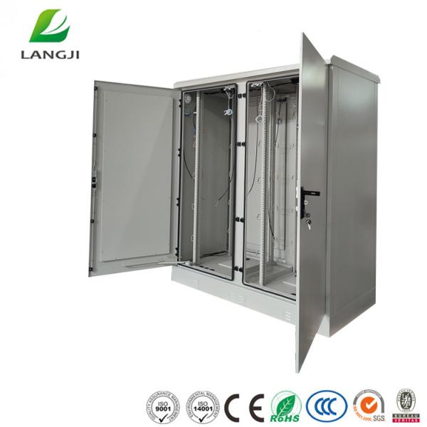 19 Inch Rack Outdoor Telecom Enclosure Double Bay Water Resistant