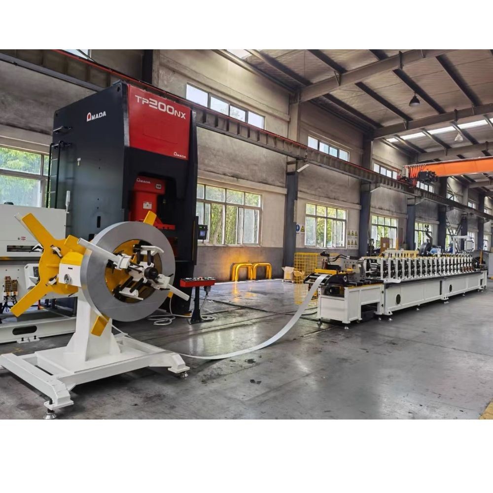 1.5-2.5 мм Толщина 8-10 м/мин Оцинкованная сталь Uni Strut Channel C Channel Roll Forming Machine