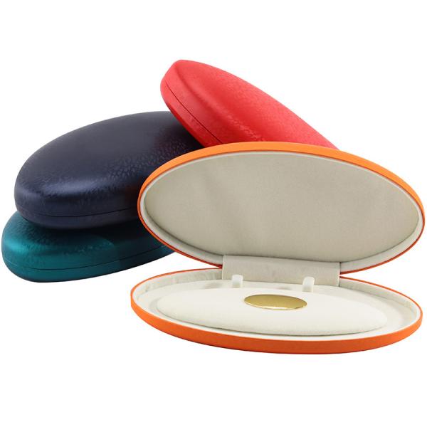 Coffret de bijoux en cuir en PU rectangulaire de luxe sur mesure pour emballage de collier de perles fait à la main