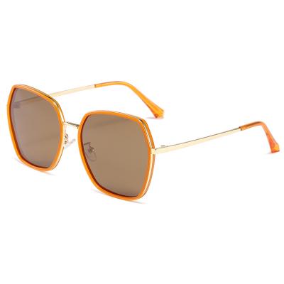 OEM unisex da lente 23g do policarbonato dos grandes óculos de sol do quadro do metal