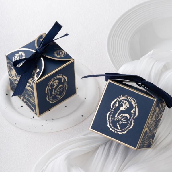 Golden And White Candy Ribbon Gift Box Is Small And Exquisite. It Is Suitable For Gift Packaging And Parties.
