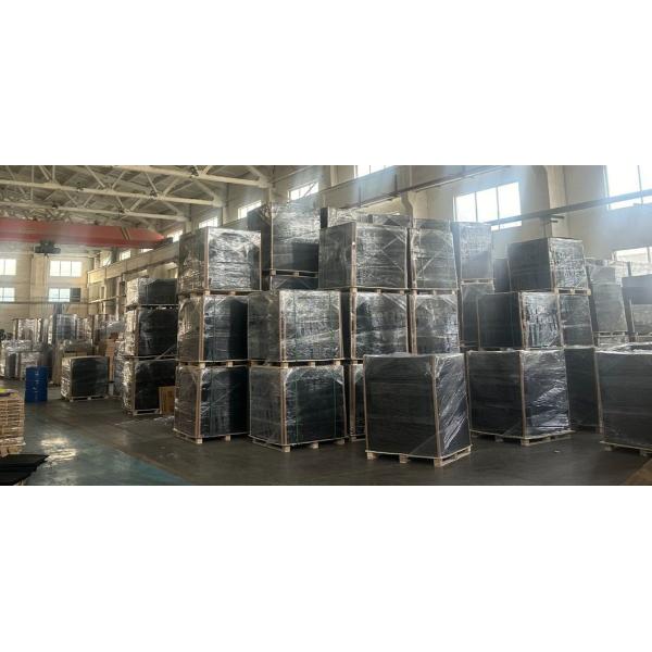 Easy to Clean and Maintain Black Base Gym Rubber Flooring Mats with Different Color EPDM Dots for Gym Equipment