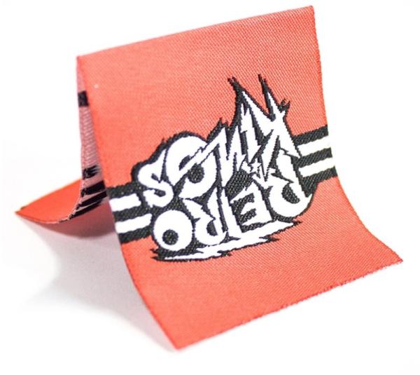 Custom Cloth Badge Woven Neck Labels High Density Computer Weaving