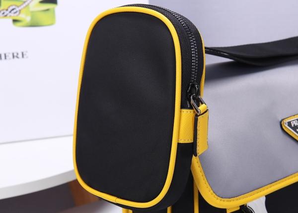 Men 26cm Luxury Cross Body Bag , Adjustable Strap Leather Message Bag