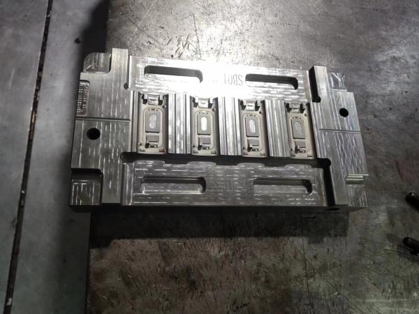 Professional Plastic Injection Moulding Service With Standard Heat Treatment