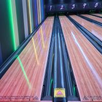Tenpin Bowling String Pinspotter Machine con carril sintético y patrón impreso con láser