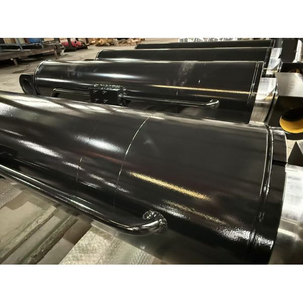 High Tonnage Hard Chrome Plated Hydraulic Cylinder With 2260mm Stroke For Crane AWP