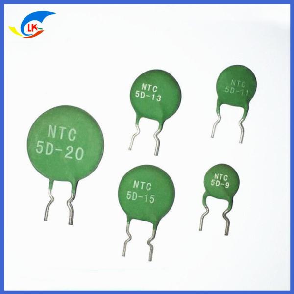 MF72 o ohm 3A 7mm 2.5D-7 da série 2,5 suprime o termistor da corrente de impulso NTC apropriado para dispositivos elétricos do adaptador do poder