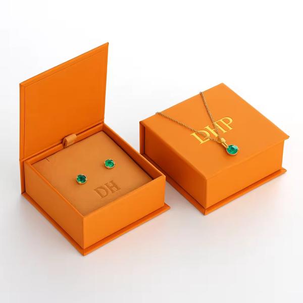 Elegant Bright Orange Jewelry Box Magnetic Closure Gift Box With Flip Flap