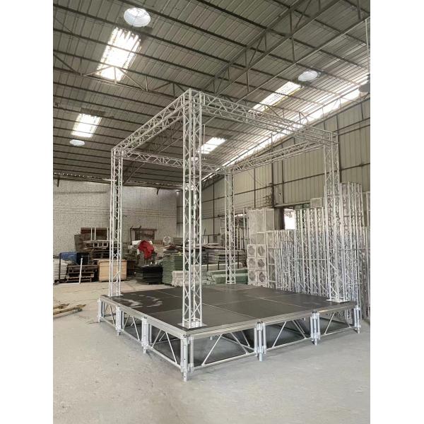 Structure de scène en alliage d'aluminium pour DJ, structure de scène d'éclairage argentée de forme triangulaire