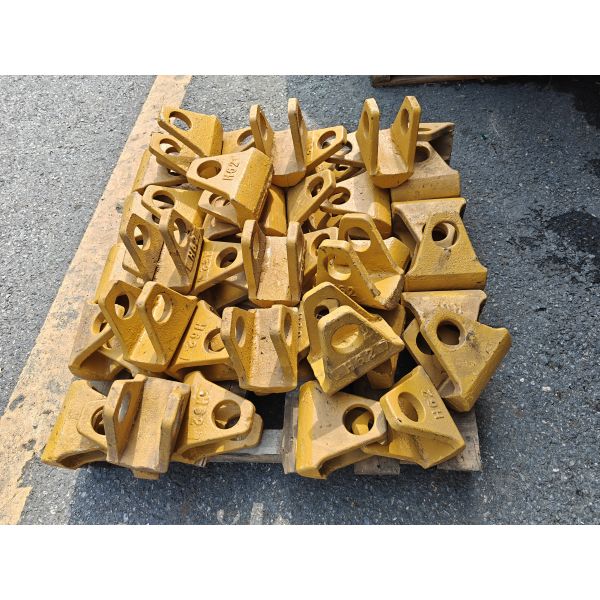 Universal tooth guards and bucket edge protectors for all excavator models,available in 4.0, 5.0, 6.0 specifications. Wear-resistant bucket edge protection blocks directly supplied by the manufacturer