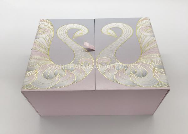 Curated Pretty Branded Gift Boxes , Deluxe Personalized Gift Boxes For Weddings 2 Sides Opening