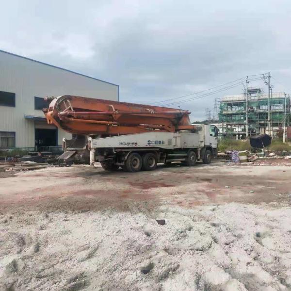 Zoomlion 52m Concrete Pump Boom Pump with Feeding Height and Spare Parts Avaliable