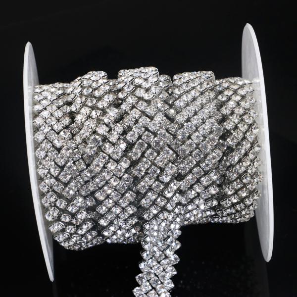 1.5cm Wide Silver Rhinestone Necklace Copper Material For Women Clothes ODM