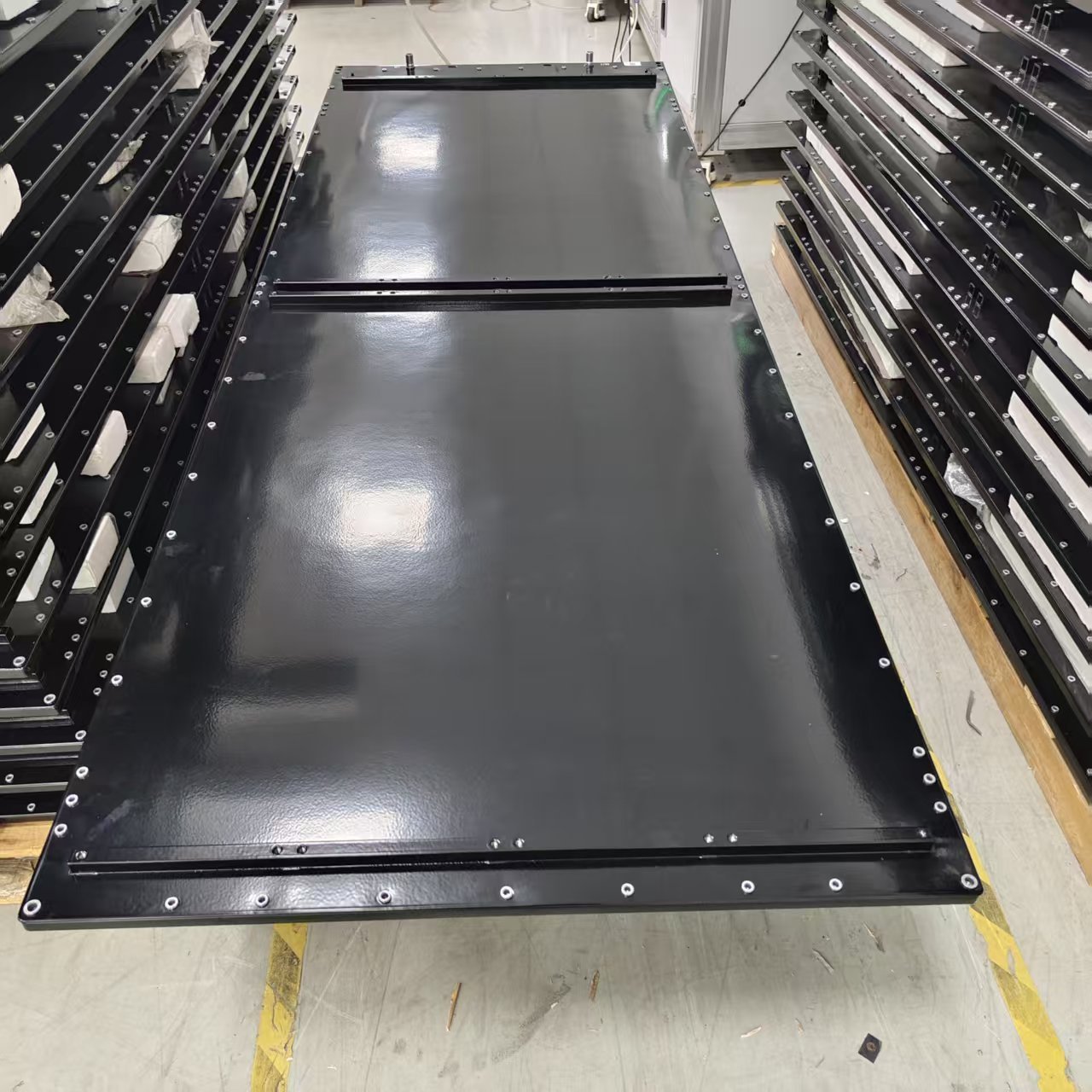 Aluminum Battery Bottom Enclosure Liquid Cooling Channel 3003 for Grid Scale Energy Storage
