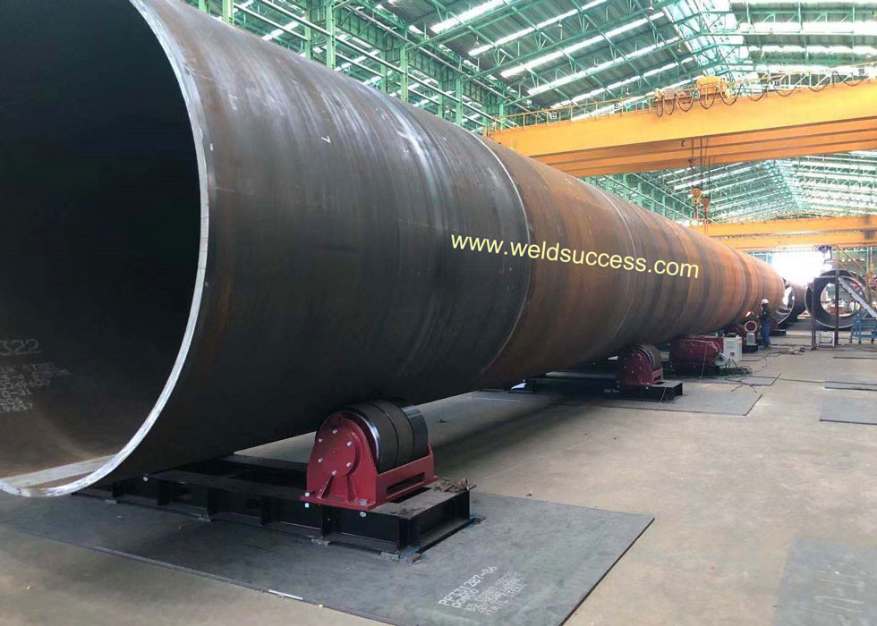 стойки вращателя роликов сверхмощной трубы 300T сваривая с регулировкой болта